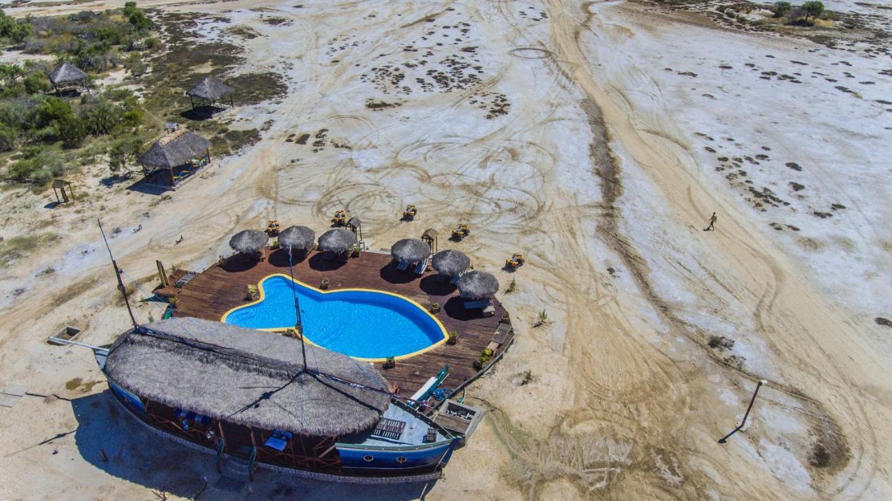 Cap Kimony Hotel Morondava Exterior foto
